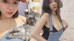 Hot girl xứ Đài 'mượn' chân thú cưng khoe khéo vòng một gần 1 mét